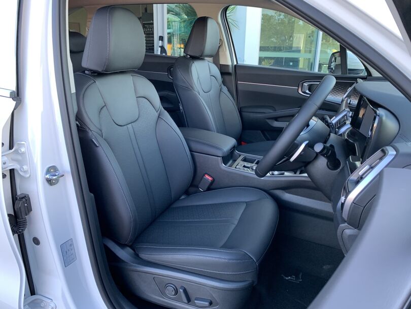 2023 Kia Sorento 13