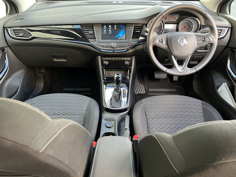 2019 Holden Astra 9