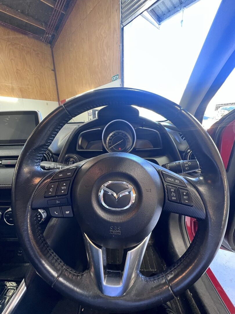 2015 Mazda 2 12