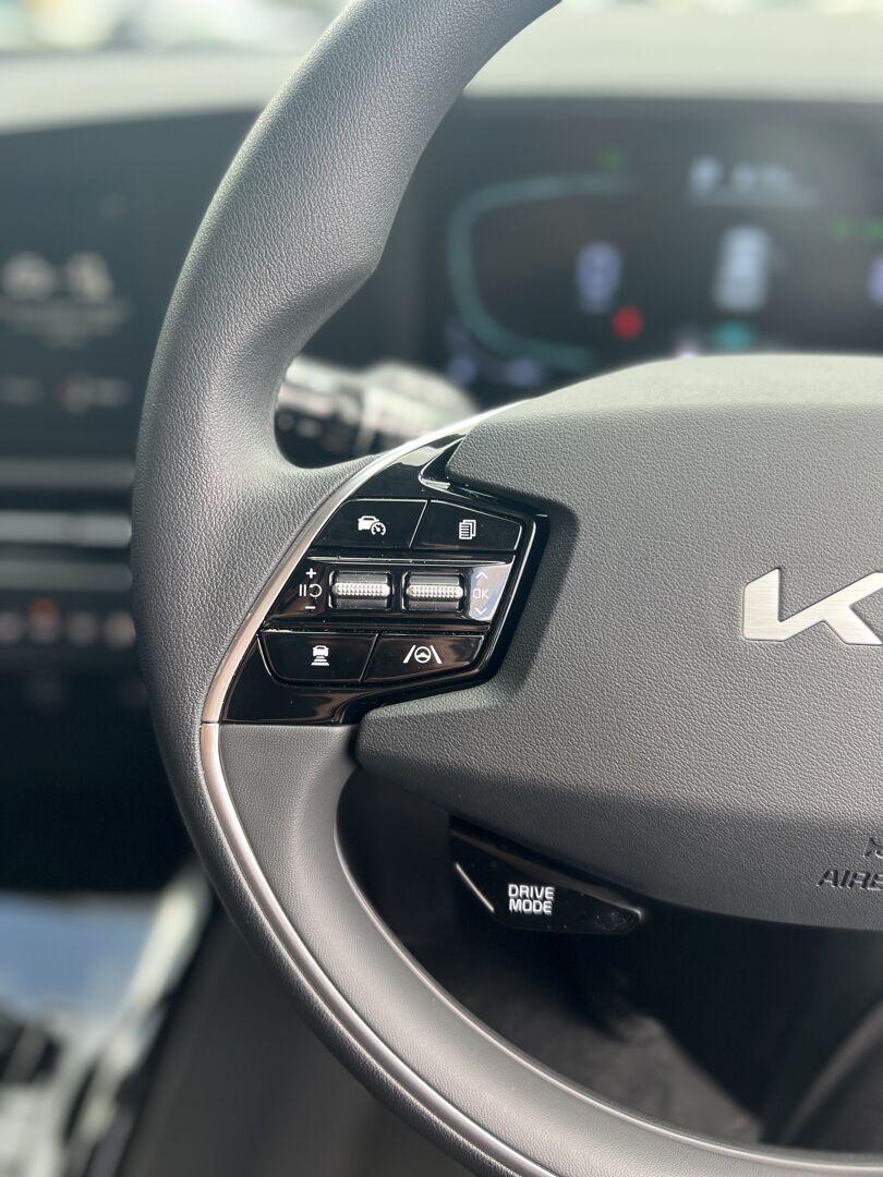 2023 Kia Niro 17