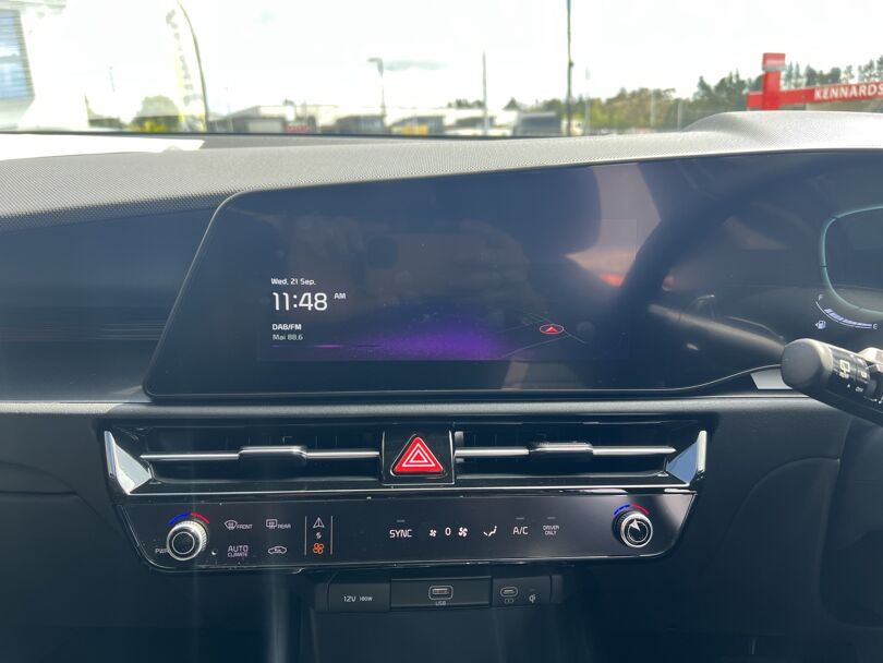 2023 Kia Niro 13