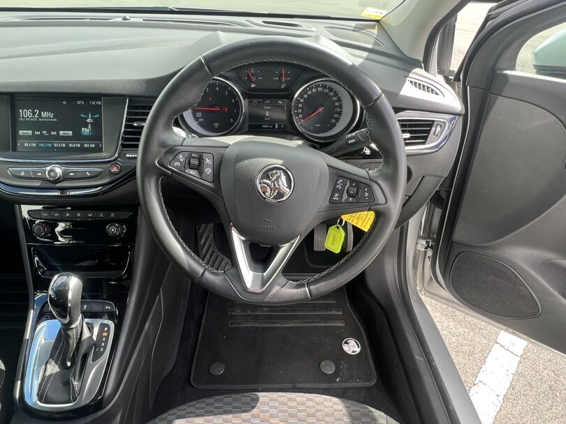 2018 Holden Astra 17
