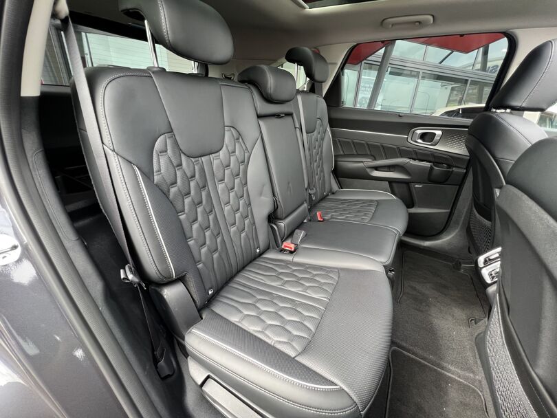 2023 Kia Sorento 16
