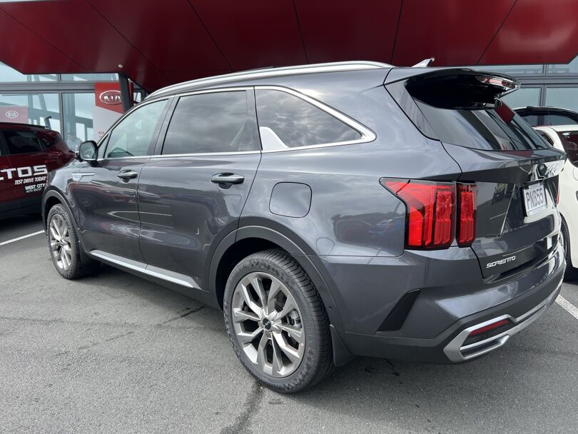 2023 Kia Sorento 5
