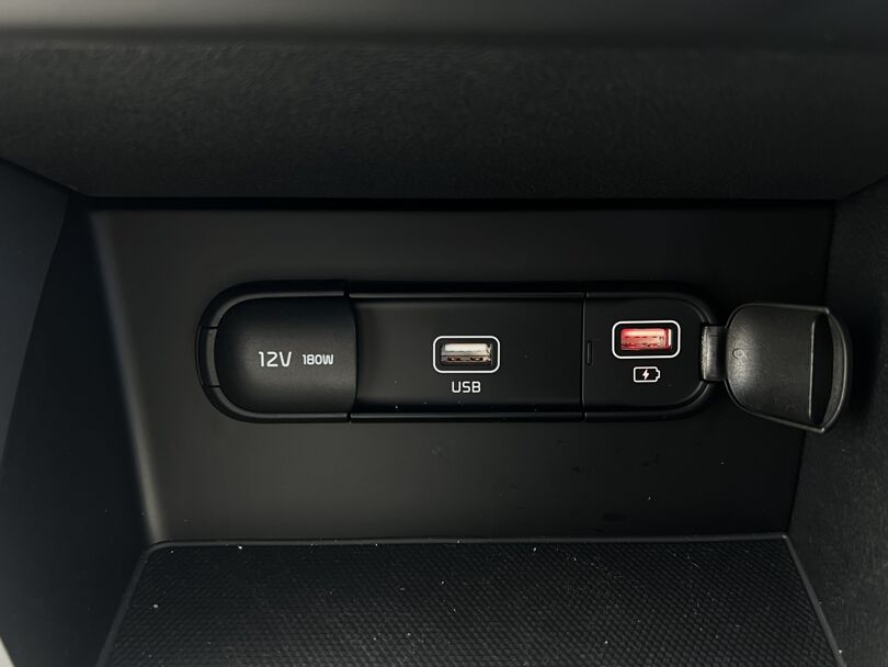 2023 Kia Niro Plus 11