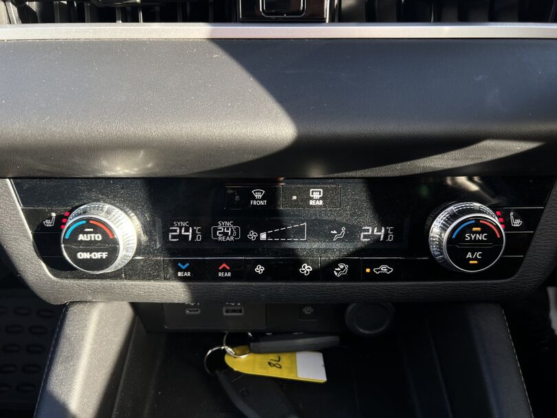 2022 Mitsubishi Outlander 16
