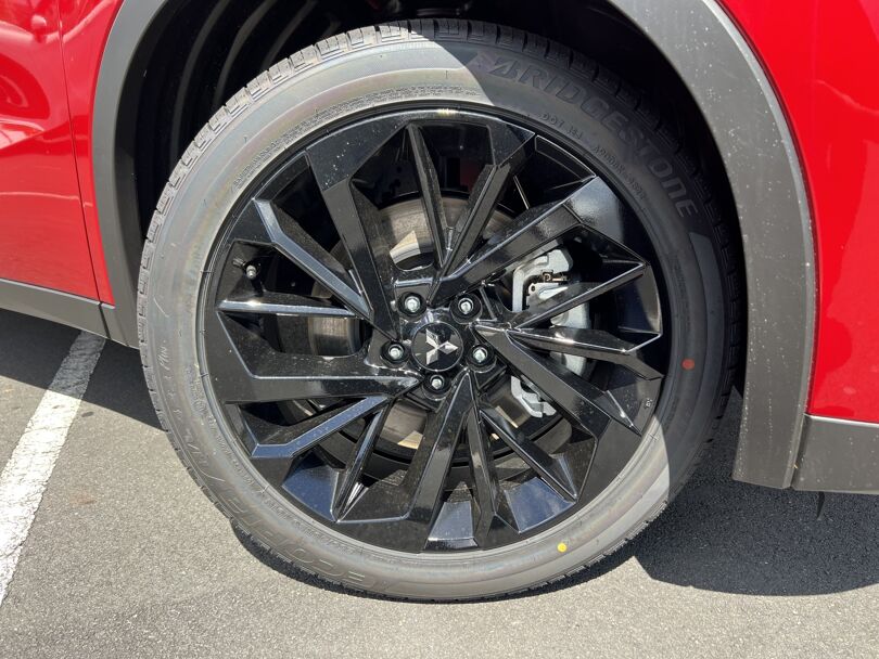 2023 Mitsubishi Outlander 5