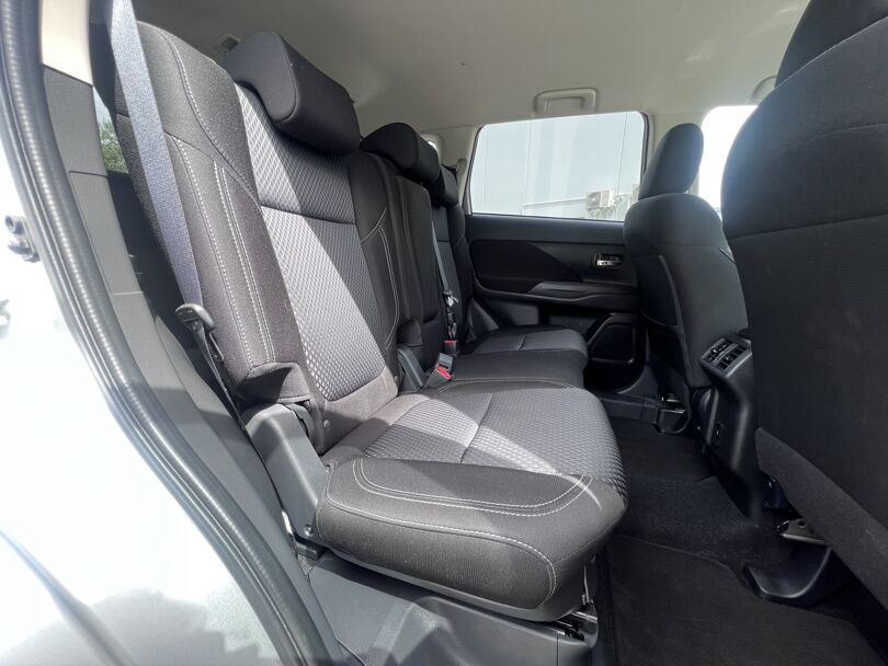 2021 Mitsubishi Outlander 8