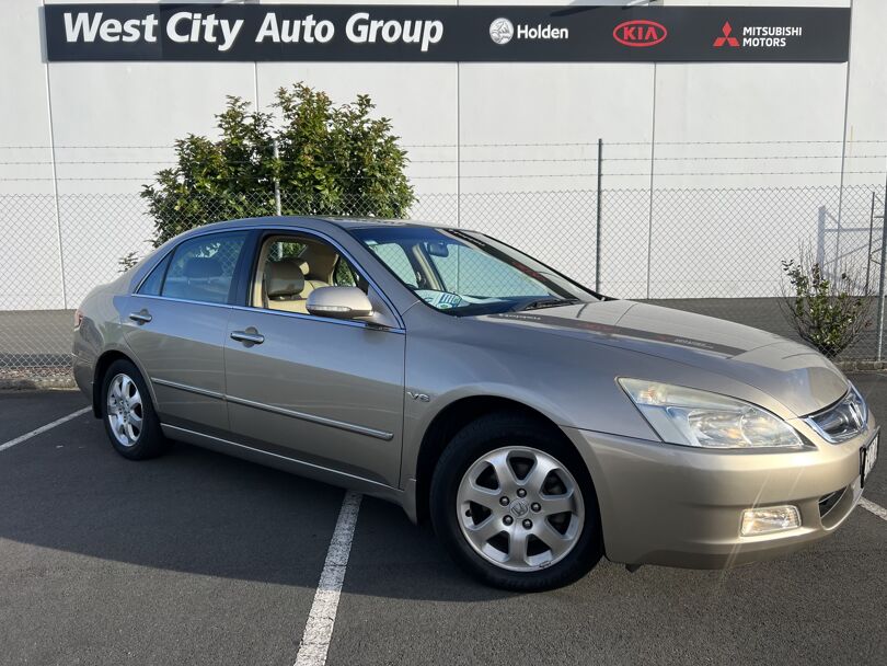 2004 Honda Accord 1