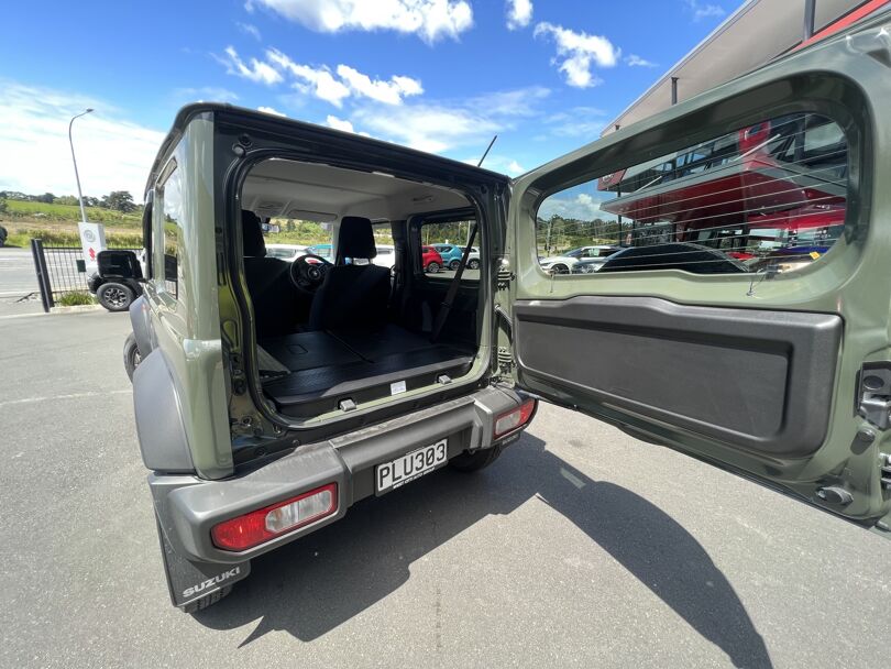 2023 Suzuki Jimny 7