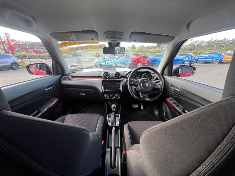 2023 Suzuki Swift 12