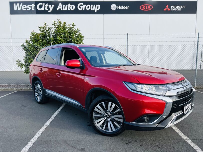 2021 Mitsubishi Outlander 1