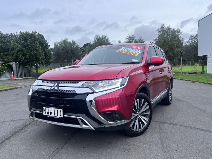 2021 Mitsubishi Outlander 4