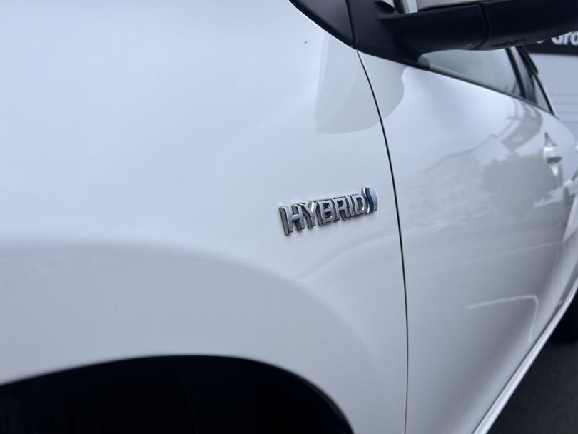 2015 Toyota Aqua 5