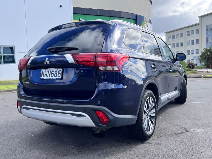 2021 Mitsubishi Outlander 6
