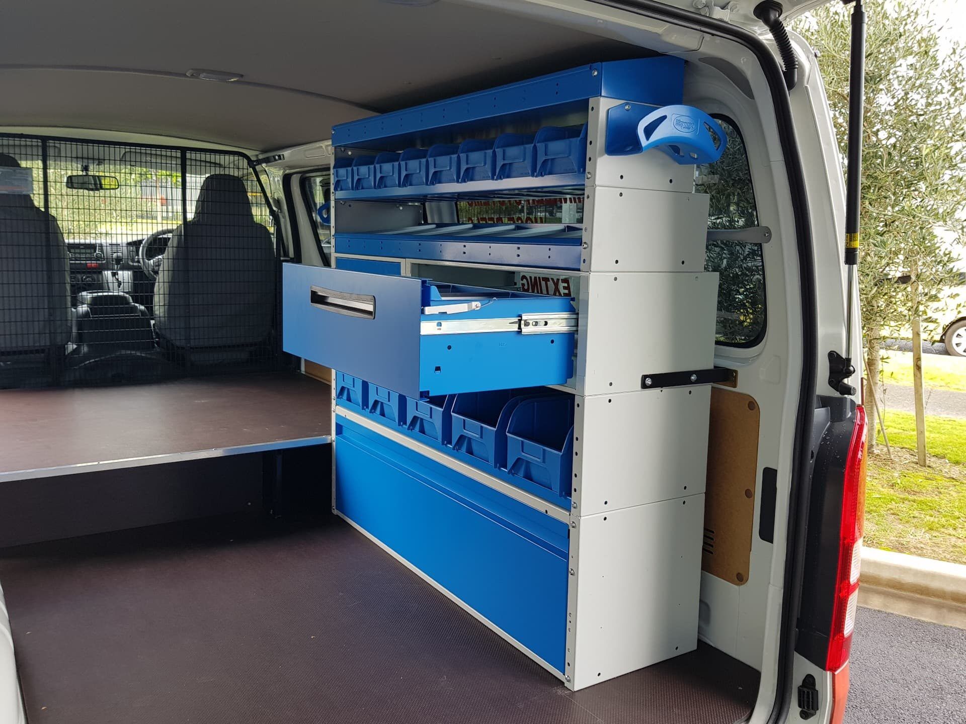 Van fitout with storage drawers
