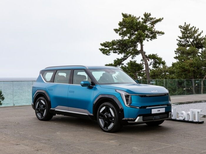  Kia s EV electric SUV brings space comfort and adventure to every journey