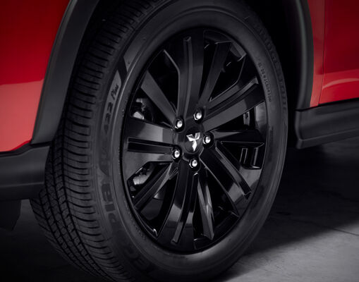 The black 18 inch alloy wheels are the finishing touch that sets ASX Black Edition apart.