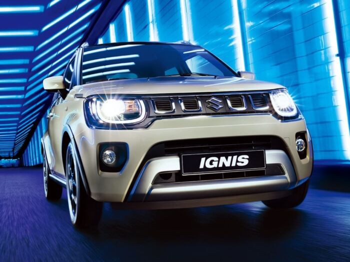 ignis driving in tunnel blue