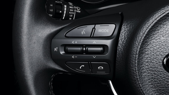 kia rio steering wheel controls detail